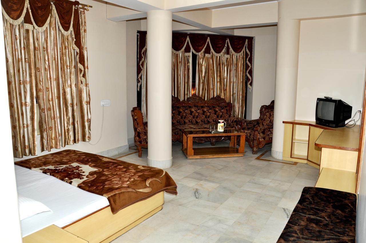 Hotel Kirti Plaza Chittorgarh Exterior foto