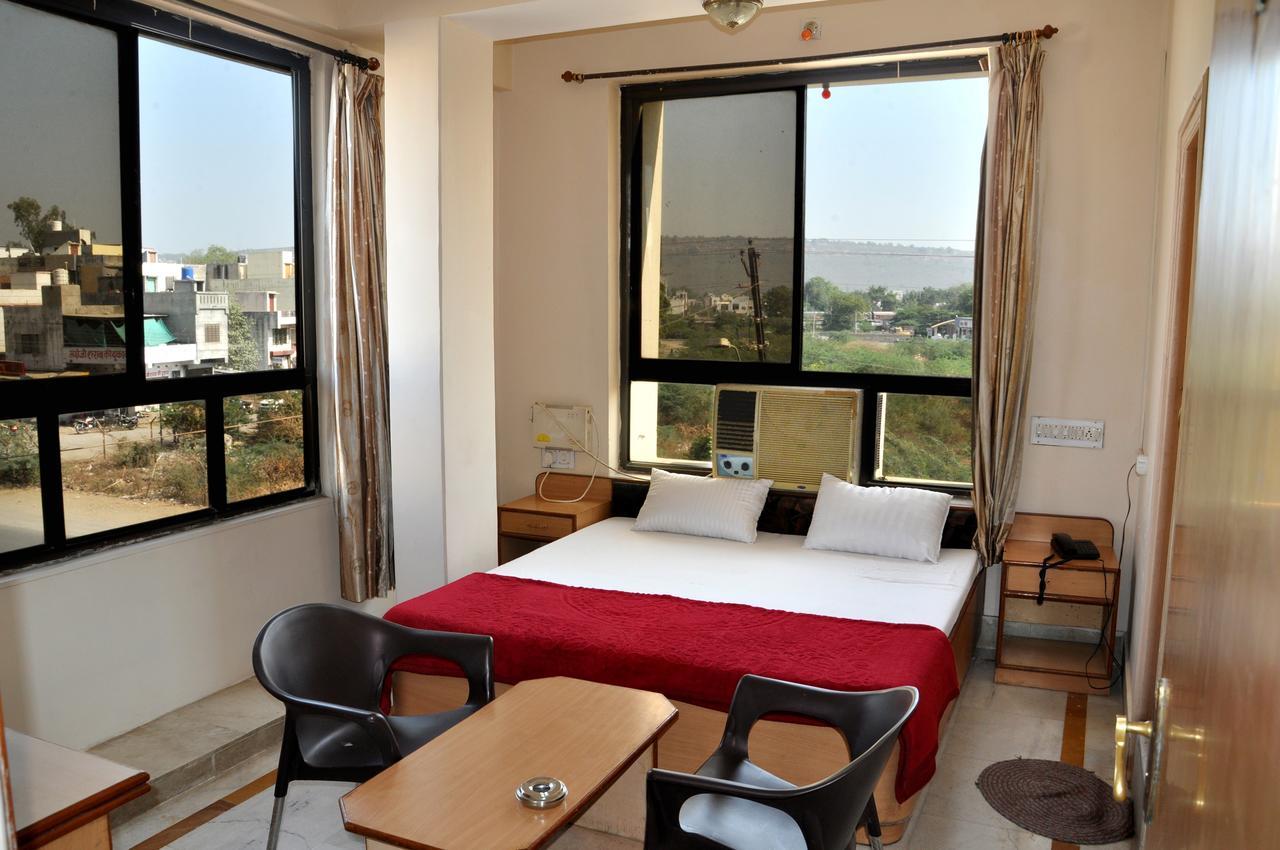 Hotel Kirti Plaza Chittorgarh Exterior foto